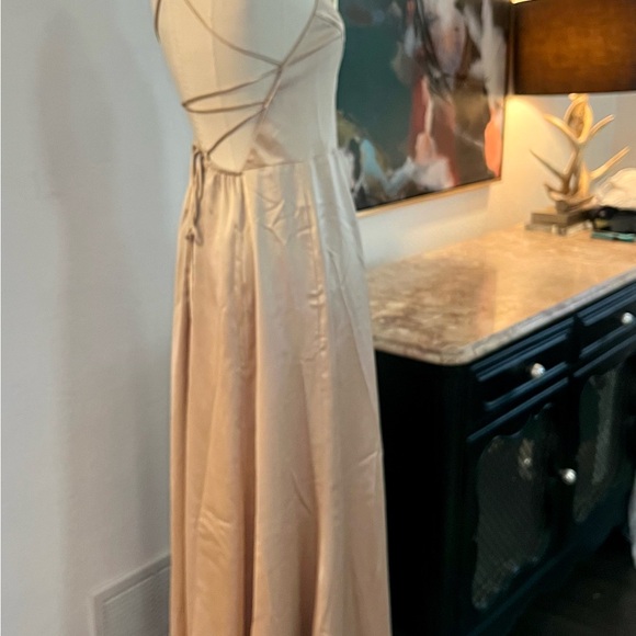 Show Me Your Mumu Godshaw Goddess Gown Large New w/ tags champagne luxe satin L - Picture 11 of 16